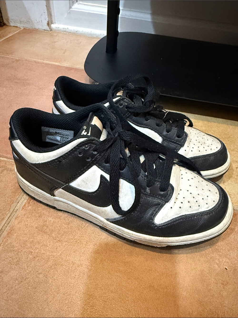 Nike Black and White Panda Dunks kids size 4